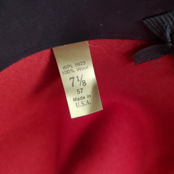 Vintage Nancy Hughes Hat Co Red Wool Satin Ribbon Bow Feather Lazer Cut 7-1/8 - Picture 12 of 12